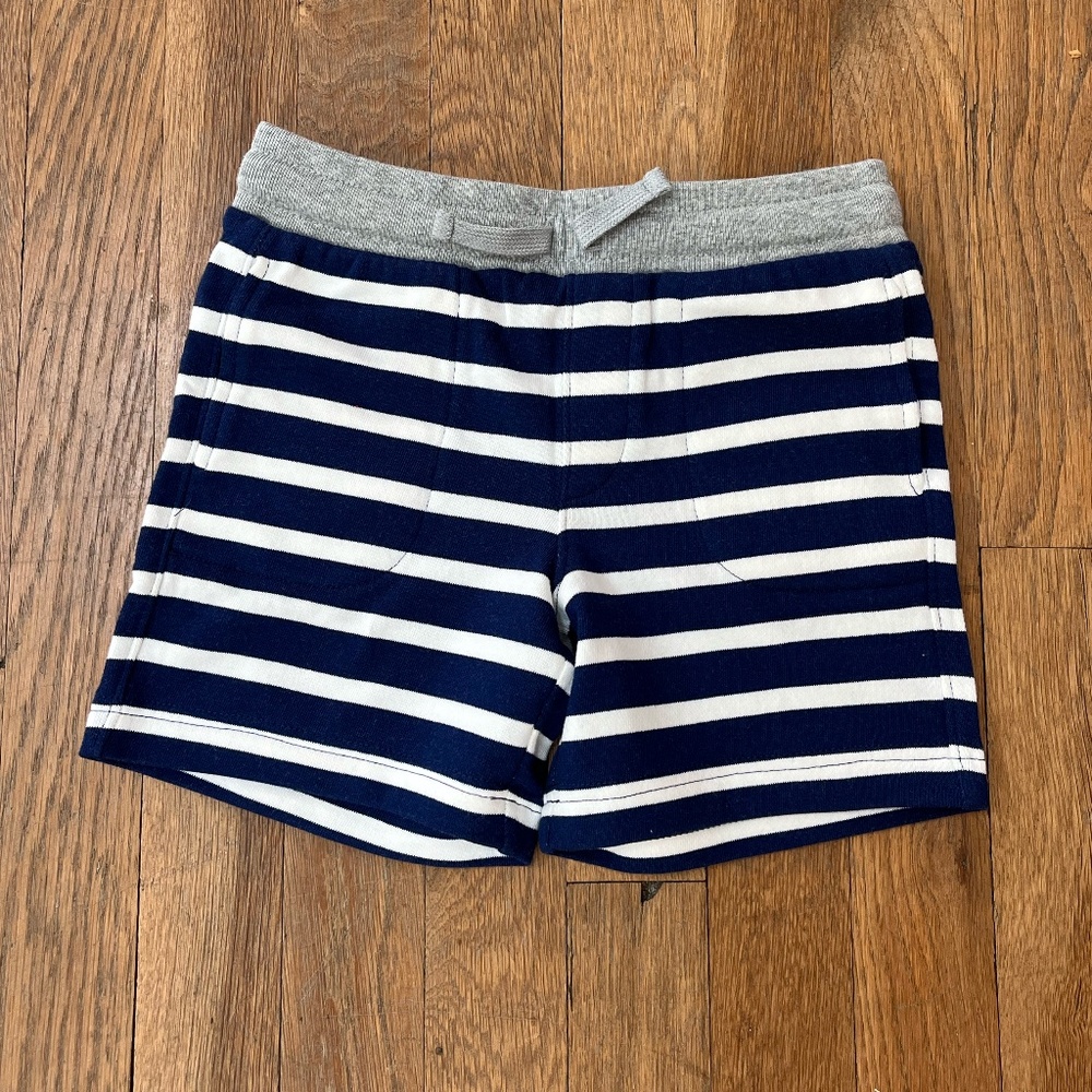 primary.com - Kids shorts size: 4-5